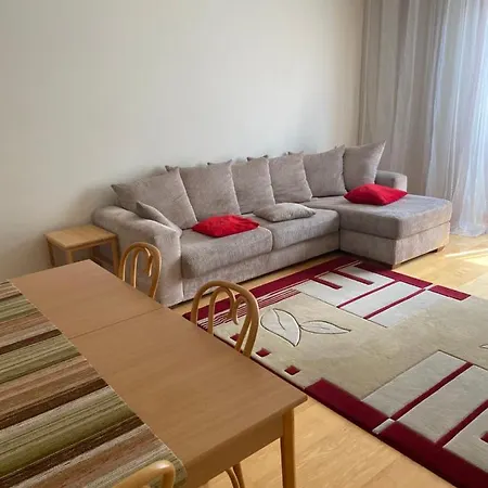 Tallinn Street Apartment Kuressaare